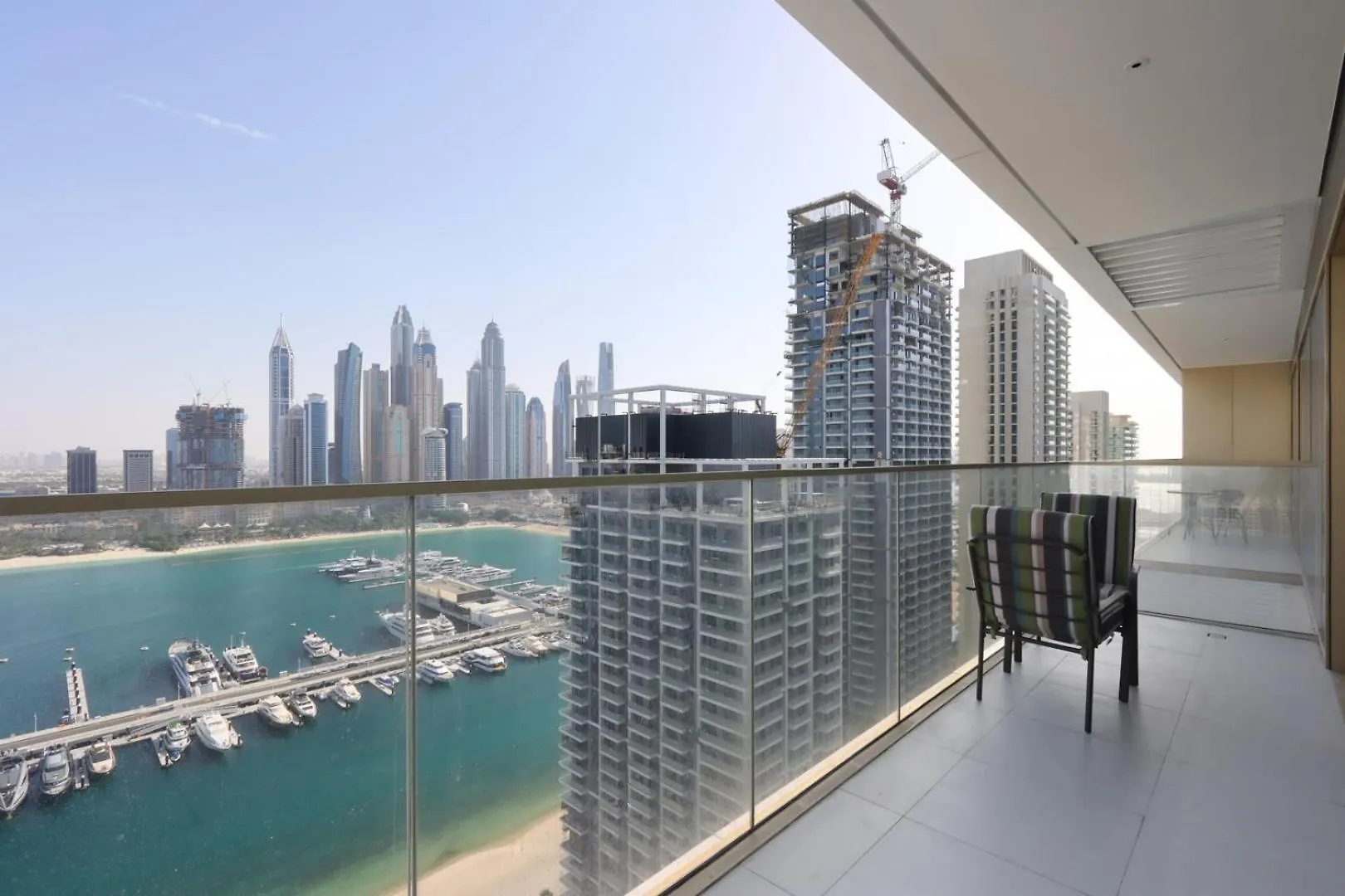 2B Beachfront With Harbour Views And Beach Access Dubai United Arab Emirates