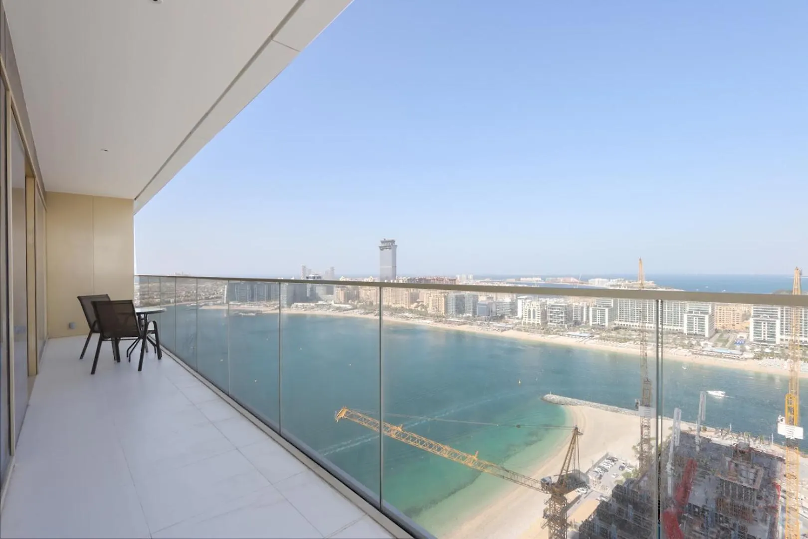 2B Beachfront With Harbour Views And Beach Access Dubaj Apartman