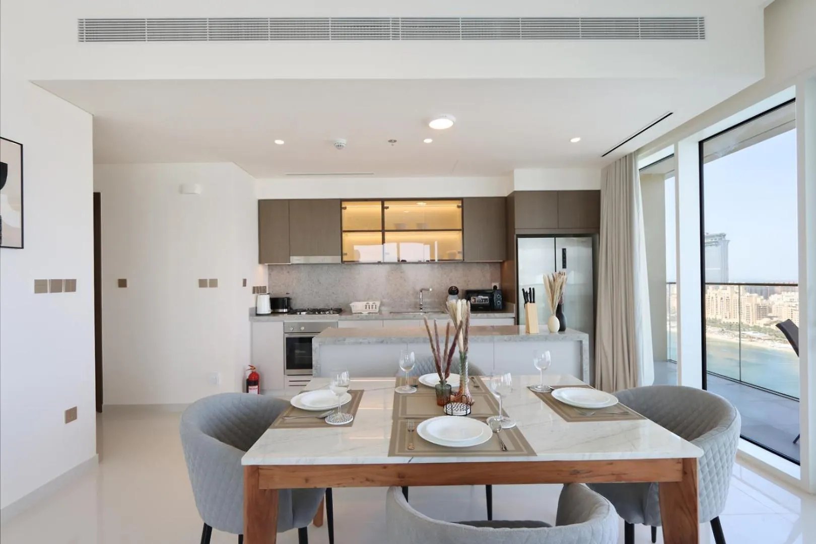 2B Beachfront With Harbour Views And Beach Access Dubaj Egyesült Arab Emírségek